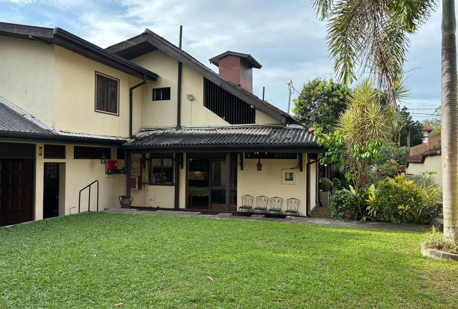 19 St Stephen'S Bed & Breakfast Sri Jayewardenepura Kotte