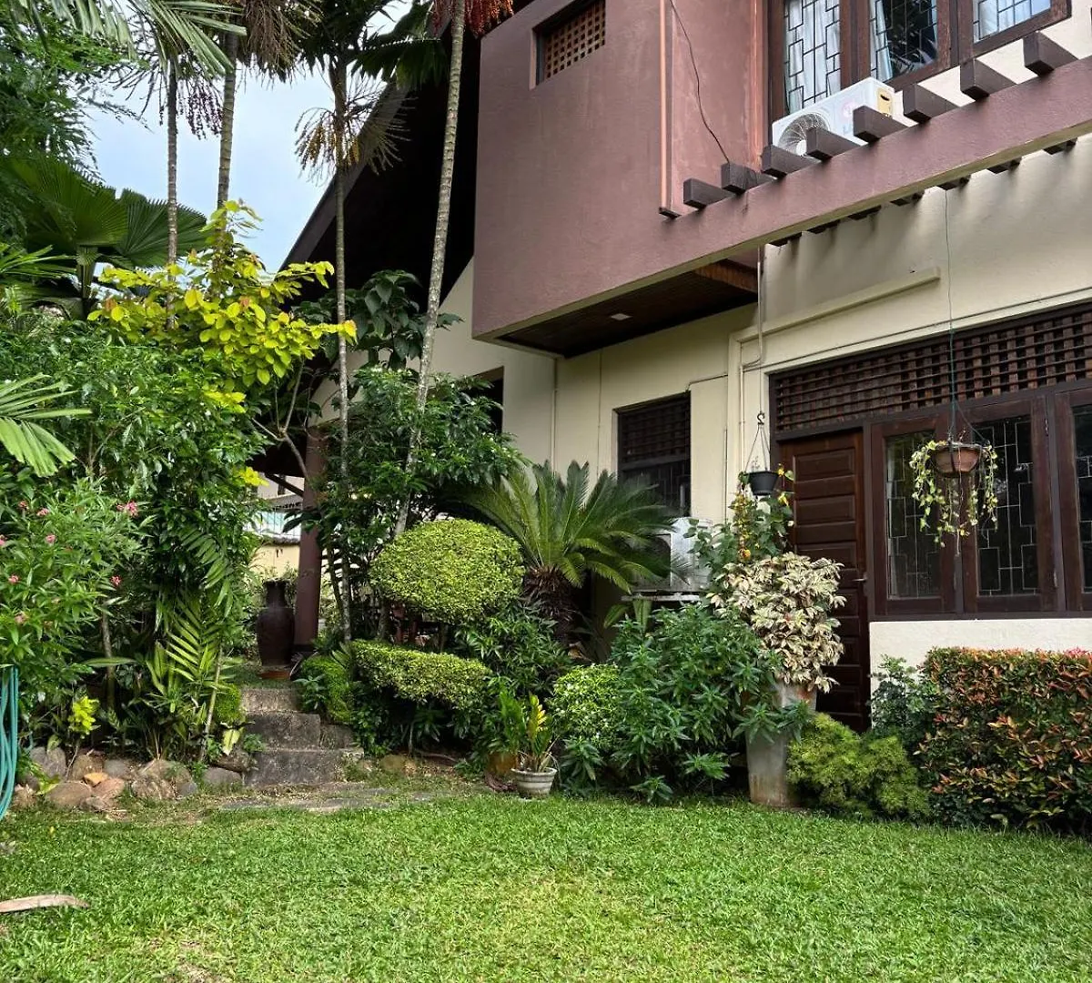 19 St Stephen'S Bed & Breakfast Sri Jayewardenepura Kotte